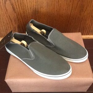 “New Arrivals” Brand-new Men’s ACTIV PRO Slip-On Sneakers In size 11.5, Grey